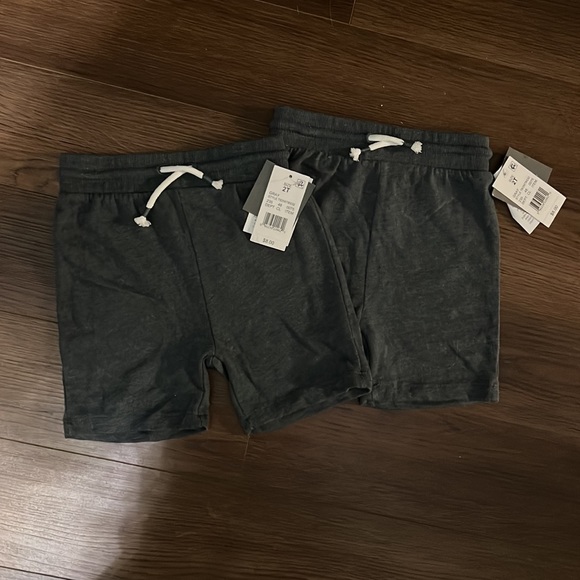 NWT 3 Wild Fable XS short sleeve shirts with 2 Size 2T Grayson mini shor… - Picture 5 of 14